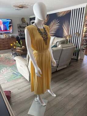 H&M Sleeveless Accordion Pleated Blouson Midi Dress in Mustard Yellow